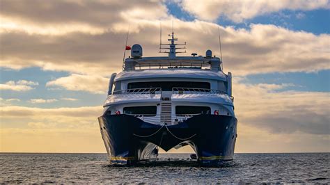 eastern galapagos catamaran cruise